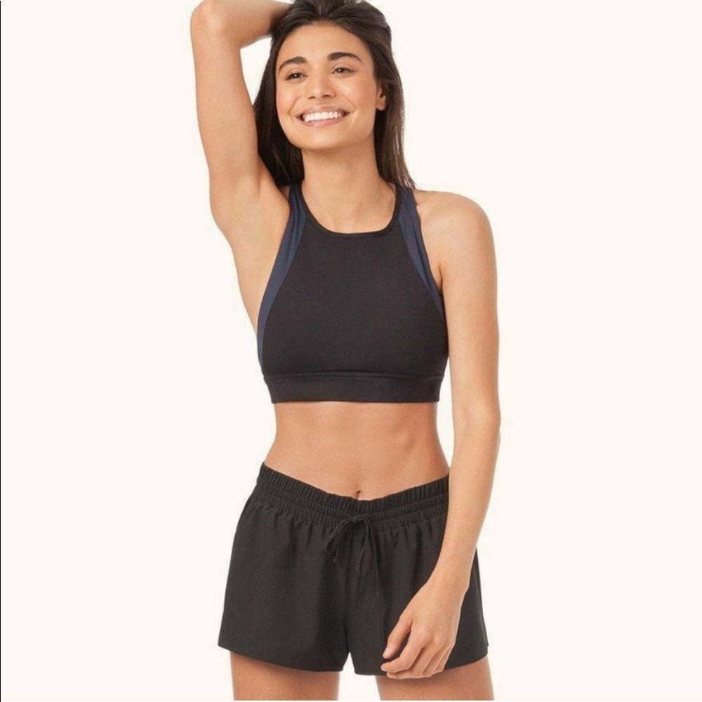Lively Womens Black Active High-Neck Sports Bra